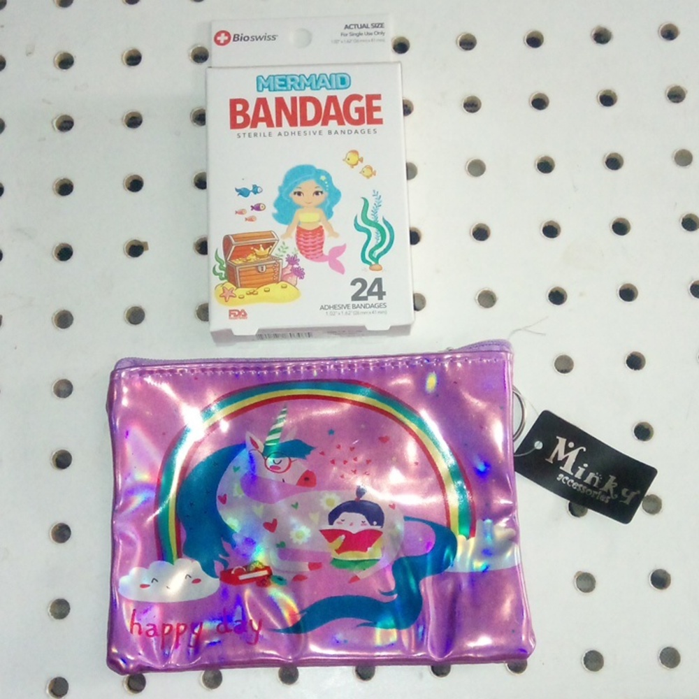 🆕 Metallic Purple "HAPPY DAY" 🌈Girl w/ unicorn design purse & Mermaid bandaids